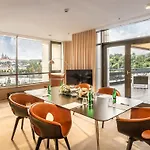 Hotel The President