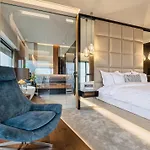 The President 5*